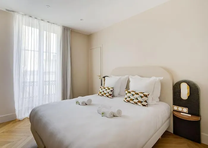 Apartment Stunning Family Flat - Grands Boulevards - With Ac *